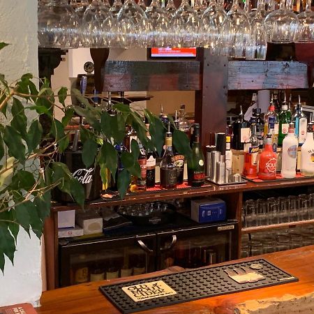 Churchills Inn & Rooms Bowness-on-Windermere Esterno foto